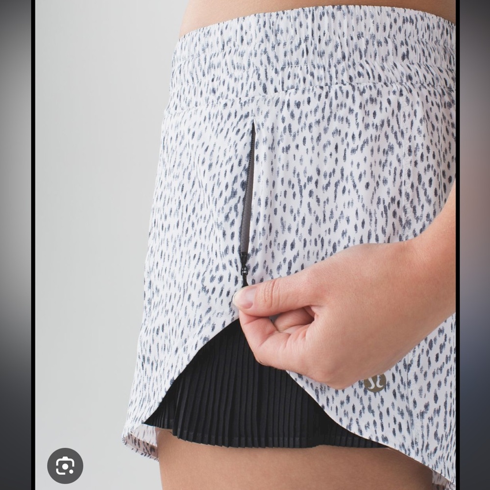 Lululemon Pleat to Street Short